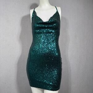 Fashion Nova Formal Bodycon Emerald Green Shimmer Sequin‎ Dress Size 6 Fairy